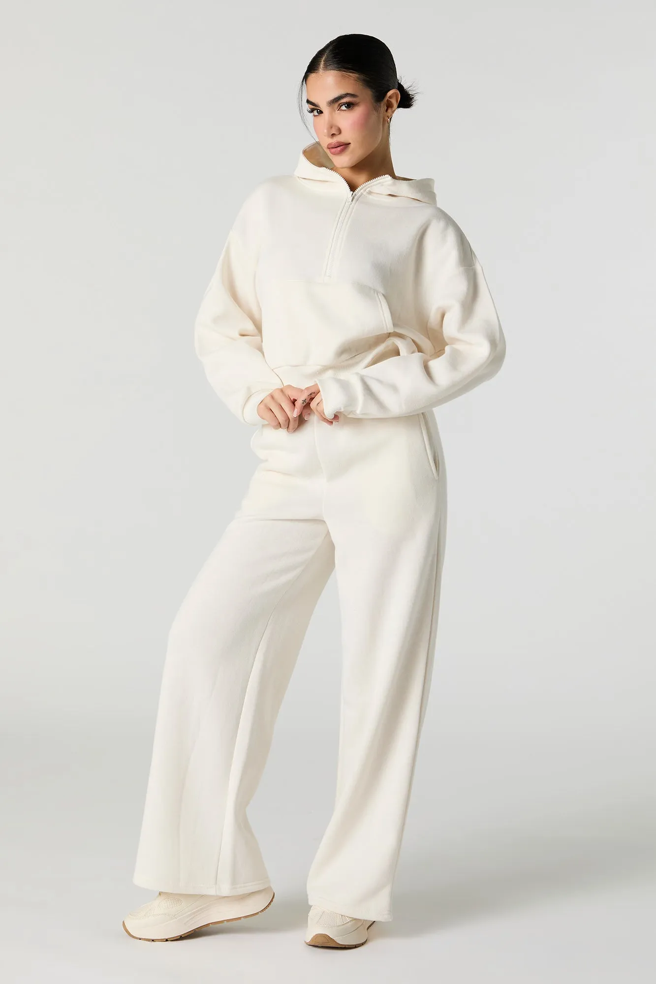 Active Wide Leg Fleece Sweatpant