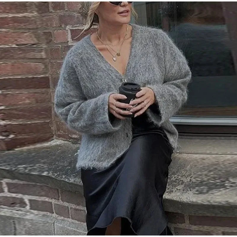 Chic VAN V-neck loose fit gray cardigan