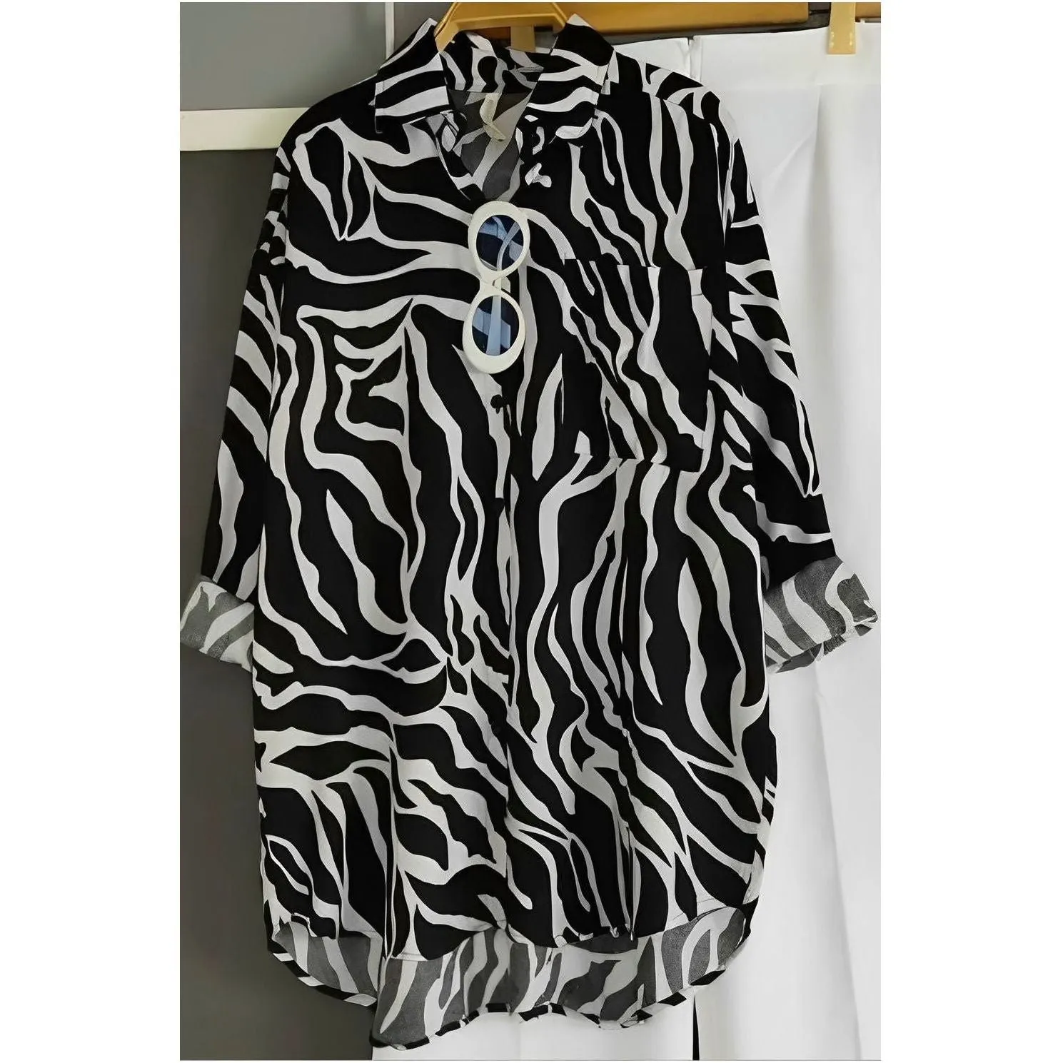 Diamonds Vintage Printed Midi Blouse Shirt.