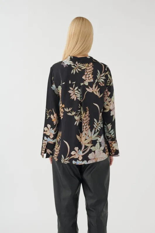 Janetdea Blouse