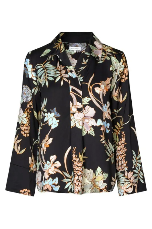 Janetdea Blouse
