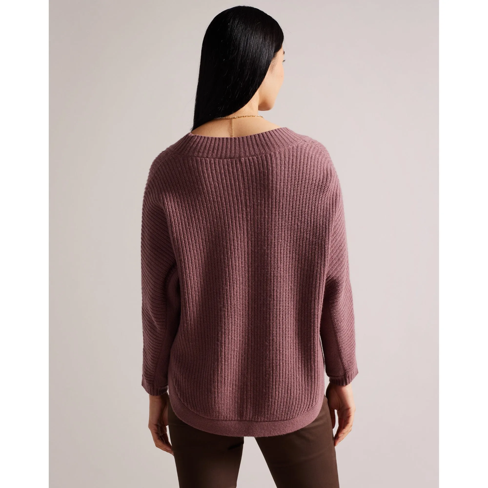 Women Wmk-Lerissa-Engineered Slouchy V Neck Sweater - Taupe